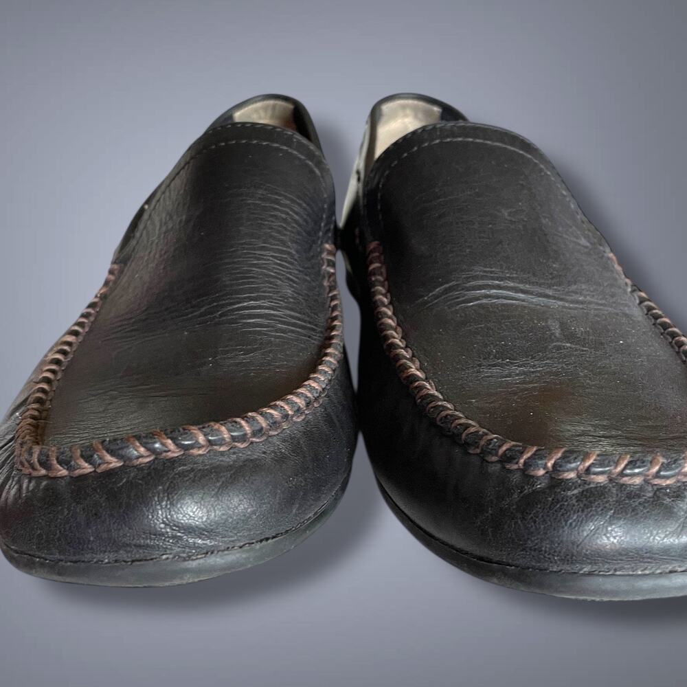 Men's Black Leather Slip-On Loafers - Picture 8 of 13